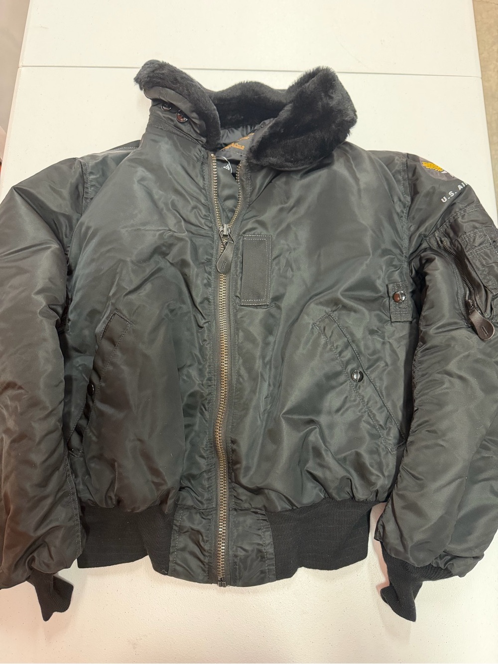 Vintage Alpha Industries B-15 USAF Flight Bomber Jacket Made in USA Black L
B335